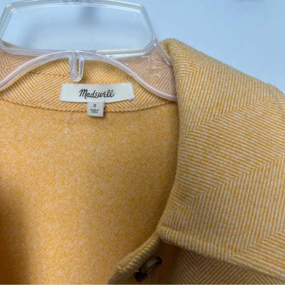Madewell Brushed Herringbone Knit Shirt Jacket in Candle Flame Yellow - Picture 4 of 8